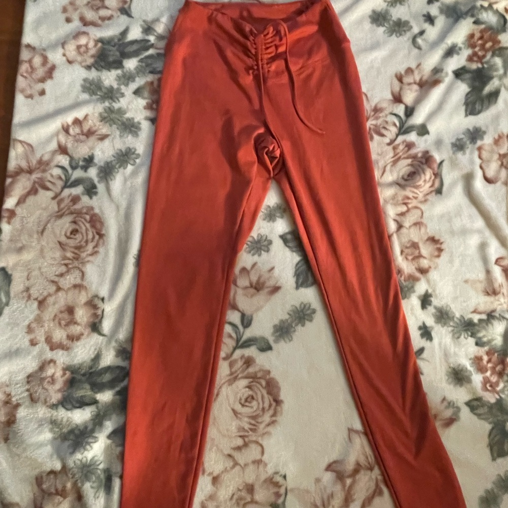 PINK Victoria's Secret Coral Lace-Up Leggings